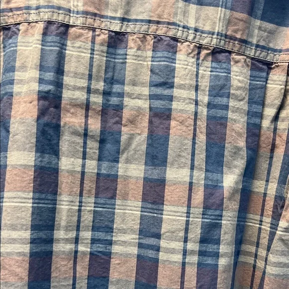 Carhartt Men's Navy and Tan Plaid Shirt - Picture 6 of 7